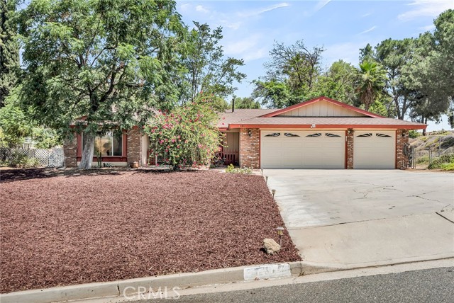 Image 39 of 49 For 1239 Highridge Street