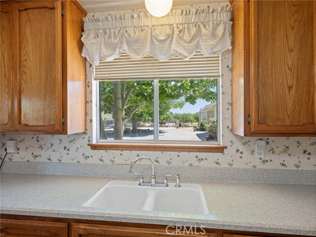 Detail Gallery Image 9 of 38 For 9639 Cody Rd, Lucerne Valley,  CA 92356 - 3 Beds | 2 Baths