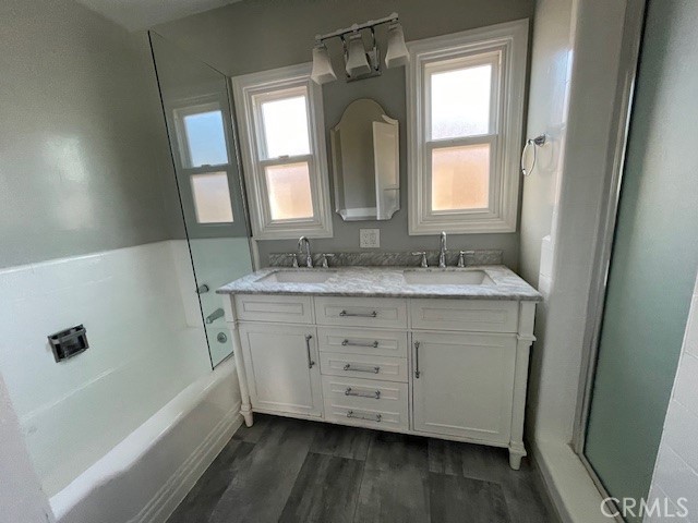 Detail Gallery Image 12 of 31 For 12619 Tiara St., Valley Village,  CA 91607 - 3 Beds | 1/1 Baths