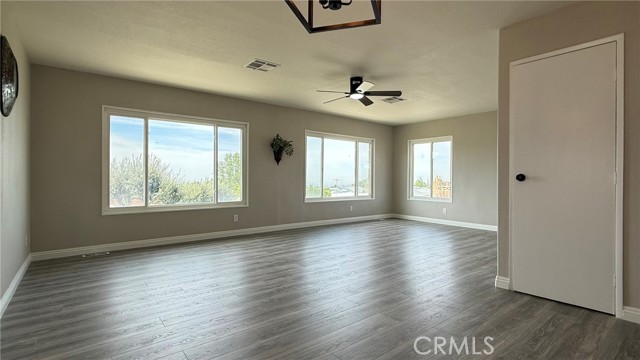 Detail Gallery Image 6 of 31 For 10079 Chisholm Trl, Cherry Valley,  CA 92223 - 2 Beds | 2 Baths