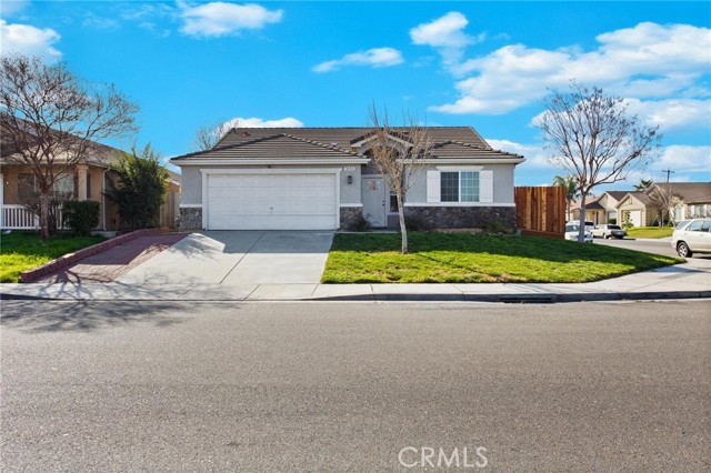 Detail Gallery Image 1 of 1 For 2155 W Chesler St, Merced,  CA 95348 - 4 Beds | 2 Baths
