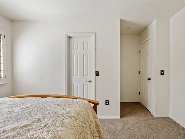 12596 Whispering Springs Road, Victorville CA: https://media.crmls.org/medias/1a15d806-f735-4b8a-9afb-32b184ebae62.jpg
