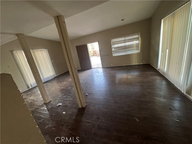 Detail Gallery Image 14 of 24 For 7946 Sunnybrae, Winnetka,  CA 91306 - 3 Beds | 2 Baths