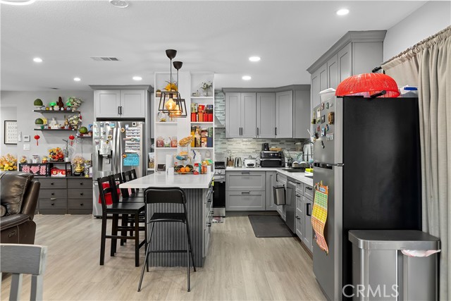 Detail Gallery Image 7 of 34 For 12231 Bluebell, Garden Grove,  CA 92840 - 5 Beds | 3 Baths