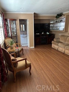 Detail Gallery Image 9 of 10 For 2116 156th, Compton,  CA 90220 - 3 Beds | 2 Baths