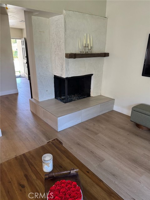 23715 Valley View Road, Calabasas CA: https://media.crmls.org/medias/1a17ced8-8ebf-4bca-bec1-be1388a99393.jpg