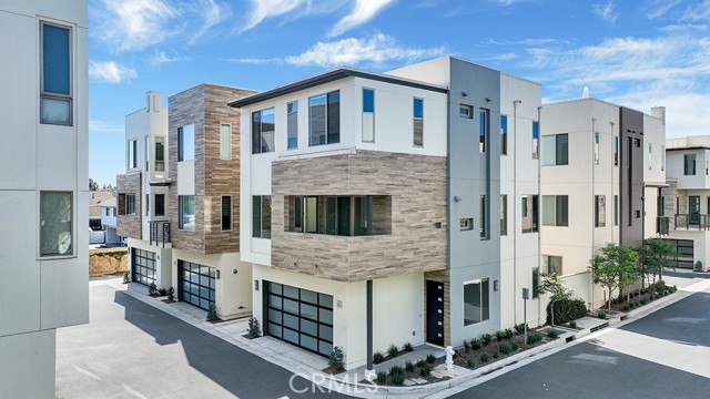 Detail Gallery Image 43 of 45 For 41 Ebb Tide, Newport Beach,  CA 92663 - 4 Beds | 3/1 Baths