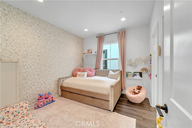 516 Caleigh Lane, Costa Mesa CA: https://media.crmls.org/medias/1a18890a-b176-4a4c-9d76-0f9fa873a287.jpg