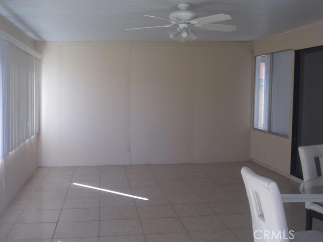 2264 Cochran Street, Simi Valley CA: https://media.crmls.org/medias/1a18d34c-cc05-4720-b637-c4df020609d5.jpg