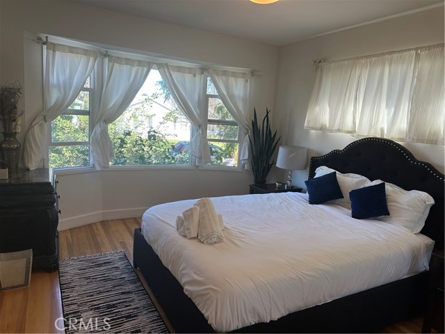 Detail Gallery Image 5 of 16 For 16816 Halper, Encino,  CA 91436 - 3 Beds | 2 Baths