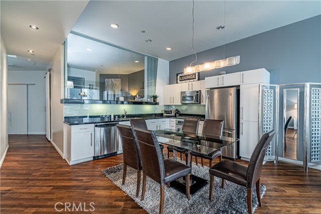 Detail Gallery Image 7 of 25 For 1100 Wilshire Bld #3106,  Los Angeles,  CA 90017 - 2 Beds | 2 Baths