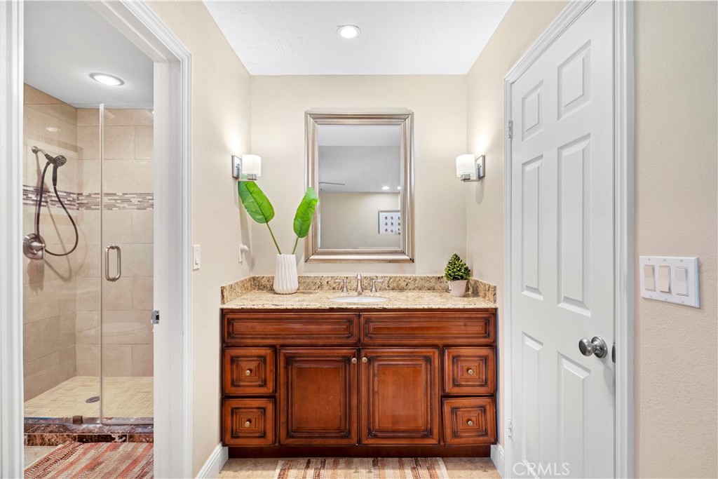 MLS #OC25267288 image #21