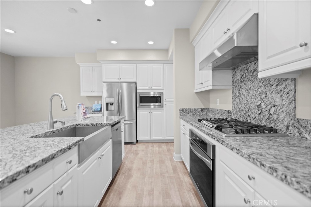 MLS #WS25270586 image #40