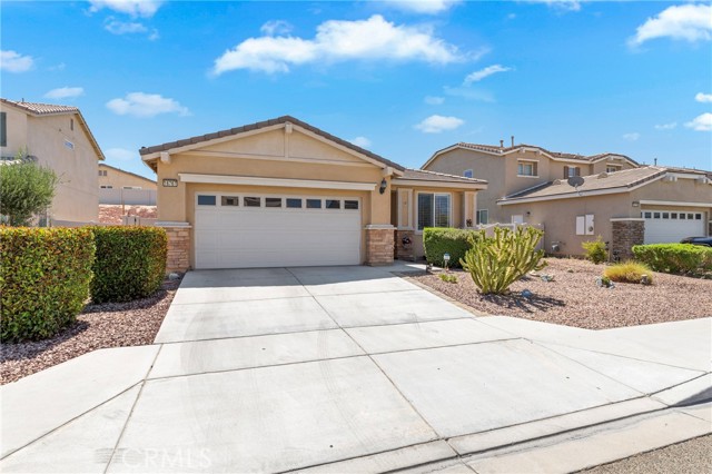 16767 Desert Lily Street, Victorville CA: https://media.crmls.org/medias/1a1a38f9-c870-4852-ad89-a762114c3162.jpg