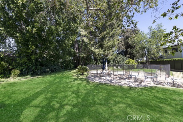 5070 Gloria Avenue photo 6