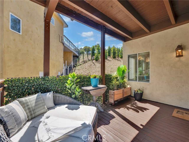 1124 Kathleen Drive, Newbury Park CA: https://media.crmls.org/medias/1a1b67cf-003b-4b39-ab4e-0b0a2dd92e98.jpg