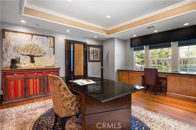 451 W Le Roy Avenue, Arcadia CA: https://media.crmls.org/medias/1a1b7374-31fd-419f-b079-027347b9392d.jpg