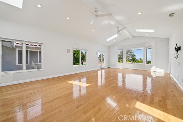 Detail Gallery Image 13 of 54 For 2415 via Sonoma, Palos Verdes Estates,  CA 90274 - 4 Beds | 3/1 Baths