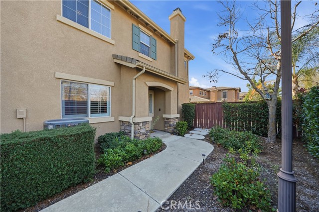 Detail Gallery Image 3 of 56 For 39738 Columbia Union #B,  Murrieta,  CA 92563 - 4 Beds | 2/1 Baths