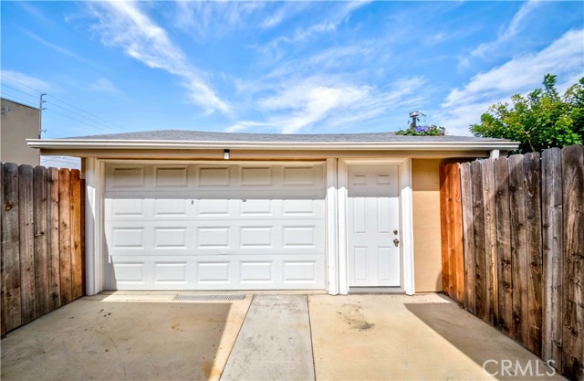 Detail Gallery Image 9 of 13 For 2163 250th St, Lomita,  CA 90717 - 2 Beds | 1 Baths