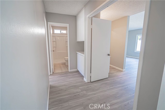 25688 Dorado Drive, Valencia CA: https://media.crmls.org/medias/1a1e5e84-1e4d-4311-a273-00dbdb05ca10.jpg