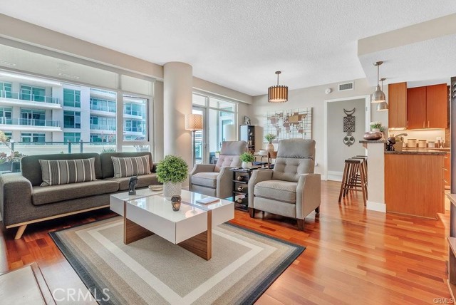 3141 Michelson, Irvine CA: https://media.crmls.org/medias/1a1f3b53-ccbe-4d12-ad6a-c7a16f4f8bec.jpg