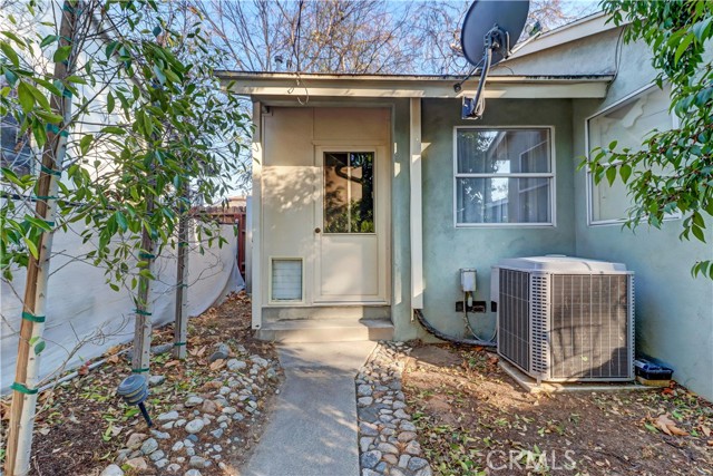 1403 Cuernavaca Place, Claremont CA: https://media.crmls.org/medias/1a1f6f18-7fe5-47dd-bf46-4f0a11268938.jpg