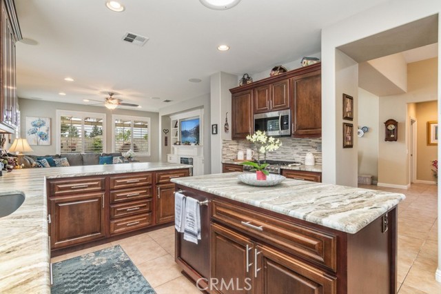 Detail Gallery Image 15 of 74 For 39463 Domaine Michael Dr, Murrieta,  CA 92563 - 3 Beds | 2 Baths