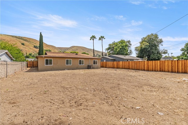 1446 Morgan Road, San Bernardino CA: https://media.crmls.org/medias/1a209a91-bae0-4a90-b1a2-837caca54984.jpg