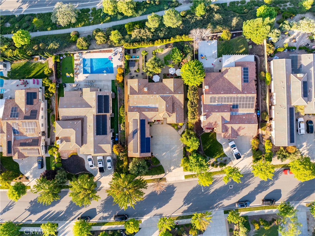 https://media.crmls.org/medias/1a20dc02-fcaa-46fa-ae1b-b242cdf1335f.jpg?preset=X-Large