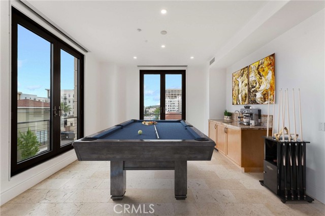 345 E Colorado Boulevard, Pasadena CA: https://media.crmls.org/medias/1a217a52-53bf-4f95-84d7-59db325c10fe.jpg