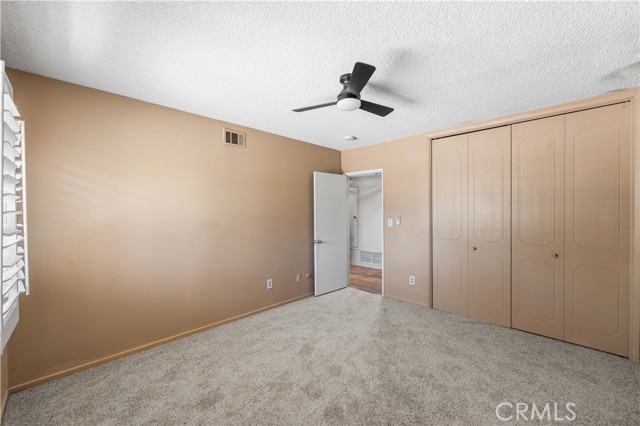 9946 Ruffner Avenue, North Hills CA: https://media.crmls.org/medias/1a218918-062b-46bf-9260-88348cd17d61.jpg