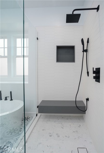 Primary Bathroom - Rain-shower Head