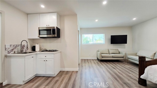 Detail Gallery Image 19 of 50 For 11141 Mcvine Ave, Sunland,  CA 91040 - 4 Beds | 3 Baths