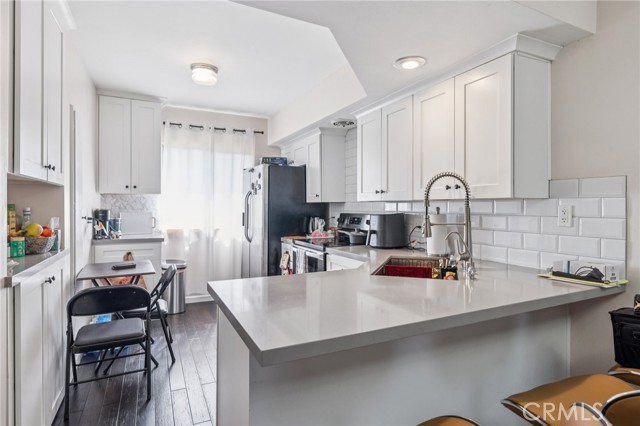 Detail Gallery Image 9 of 27 For 312 N Louise St #210,  Glendale,  CA 91206 - 2 Beds | 2 Baths