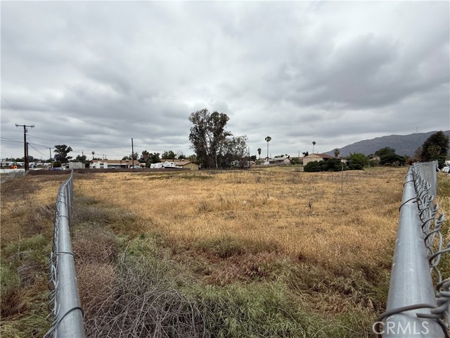 21737 Eucalyptus Avenue, Moreno Valley CA: https://media.crmls.org/medias/1a23438f-e4e0-43ae-8986-b8bb46ef14b3.jpg