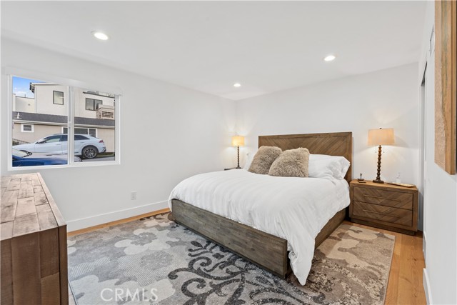 Detail Gallery Image 13 of 30 For 520 Iris Ave, Corona Del Mar,  CA 92625 - 3 Beds | 2/1 Baths