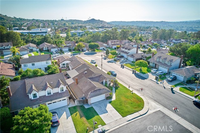 Detail Gallery Image 6 of 49 For 201 S Brookside Ct, Anaheim,  CA 92808 - 4 Beds | 2 Baths