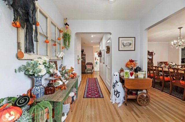 Detail Gallery Image 7 of 38 For 3630 Castle Reagh, Riverside,  CA 92506 - 3 Beds | 2/1 Baths