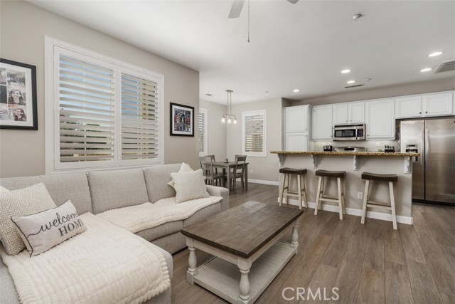 Detail Gallery Image 8 of 24 For 31207 Strawberry Tree, Temecula,  CA 92592 - 2 Beds | 2 Baths