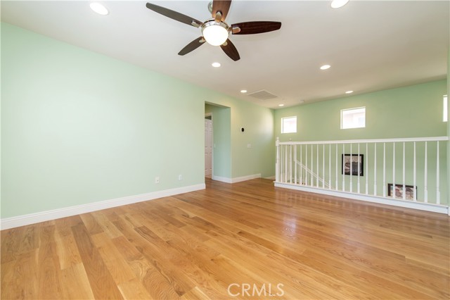 7271 Enclave Drive, Eastvale CA: https://media.crmls.org/medias/1a2745ad-37ab-4ae3-aaea-bfd501e60e60.jpg