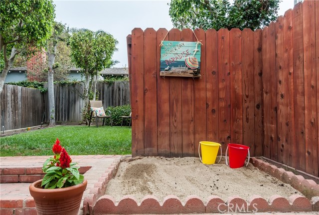 2120 Prospect Avenue, Hermosa Beach, California 90254, 3 Bedrooms Bedrooms, ,1 BathroomBathrooms,Residential,Sold,Prospect,SB17212998