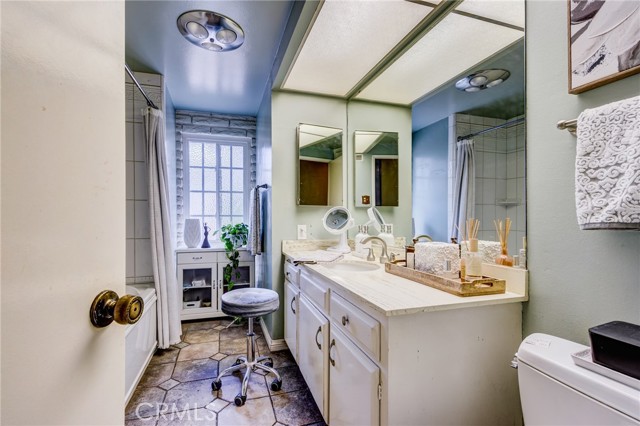5802 Lakehaven Way, Yorba Linda CA: https://media.crmls.org/medias/1a27738d-2dcd-43de-9d07-e8a28480c7a5.jpg