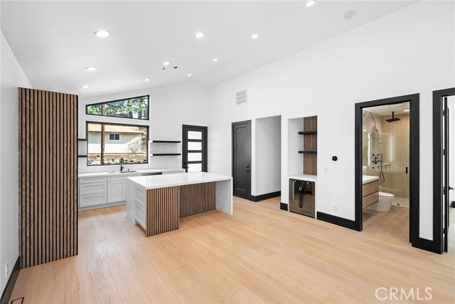 129 Winding Lane, Big Bear City CA: https://media.crmls.org/medias/1a28277d-3292-4e8f-bc66-072586eddaab.jpg