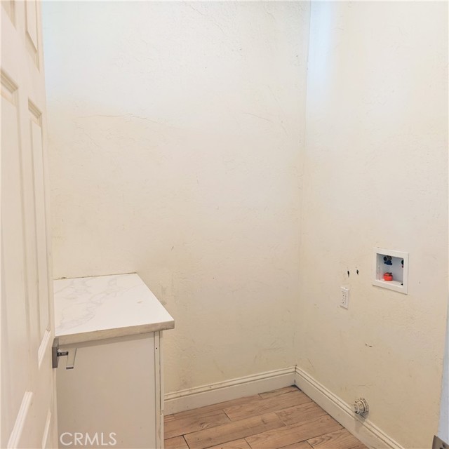 Detail Gallery Image 7 of 18 For 2425 S 10th St, Fresno,  CA 93725 - 2 Beds | 2 Baths