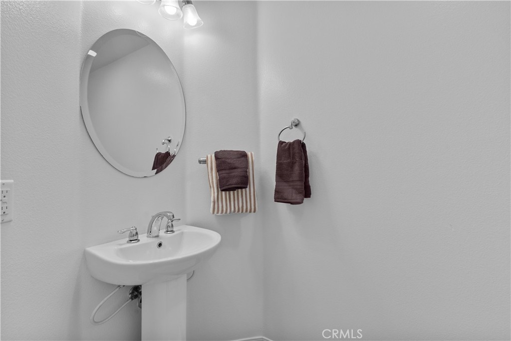 https://media.crmls.org/medias/1a287e2c-ab90-46c6-92a9-2c54c9cd2d2c.jpg?preset=X-Large