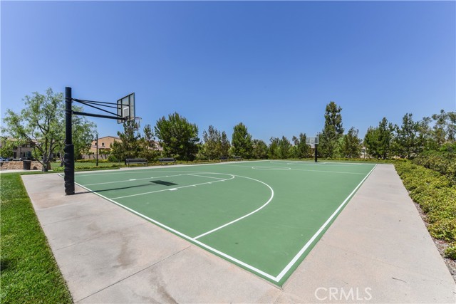 Detail Gallery Image 49 of 56 For 58 Longchamp, Irvine,  CA 92602 - 4 Beds | 4/1 Baths