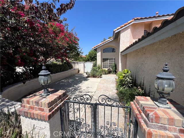 3177 Wicklow Drive, Riverside CA: https://media.crmls.org/medias/1a2a2181-0873-4a9c-80a2-a806bf104688.jpg