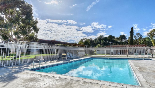 Detail Gallery Image 17 of 26 For 23445 El Reposa, Aliso Viejo,  CA 92656 - 3 Beds | 2 Baths