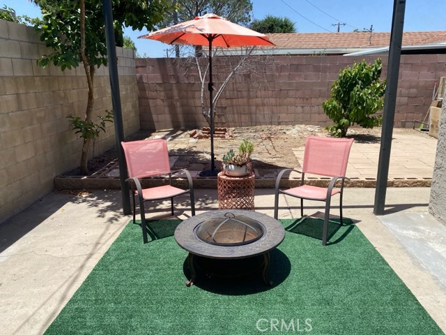 9166 Tamarind Ave., Fontana CA: https://media.crmls.org/medias/1a2a9203-712e-4039-8a6c-477efa7f7733.jpg